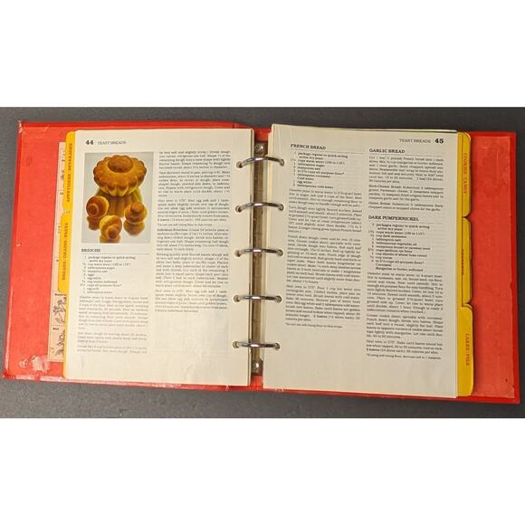 Vtg Betty Crocker's Cookbook New and Revised Binder 1987 2nd Printing Hardcover - Picture 3 of 8